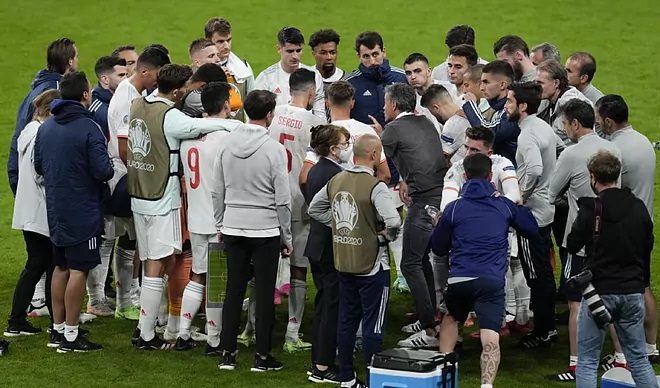 España sucumbe en los penaltis, con personalidad, entrega y orgullo
