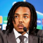 Koundé: "Nadie nos hace caso y llegará un momento en el que tendremos que ir a la huelga"